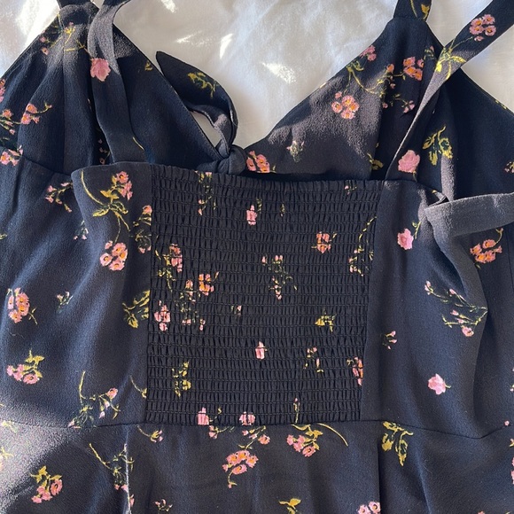 Aritzia Wilfred: Floral Cami - Picture 4 of 4